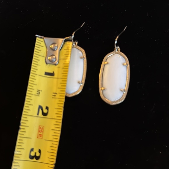 Kendra Scott drop earrings - Picture 4 of 4